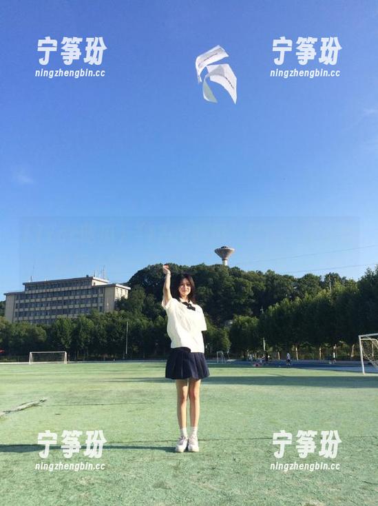 17cc吃瓜 “17cc吃瓜”导航:让你准时赶上每一场瓜的“现场直播”。