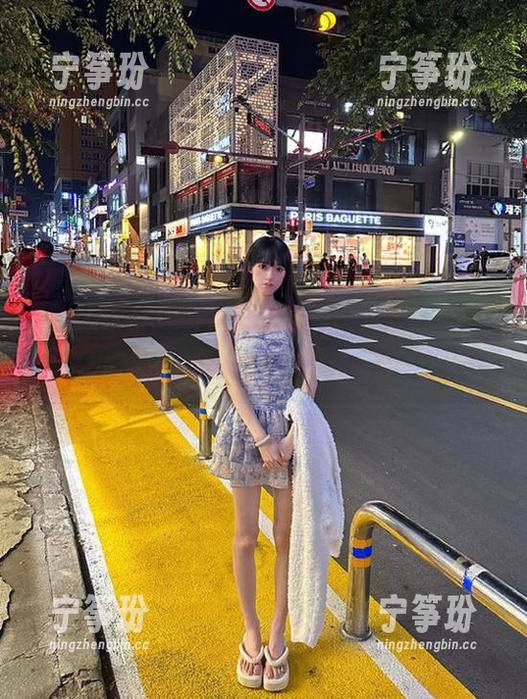 “17c吃瓜”app，方便你悄悄吃个瓜，偶尔坏坏，非常美丽！
