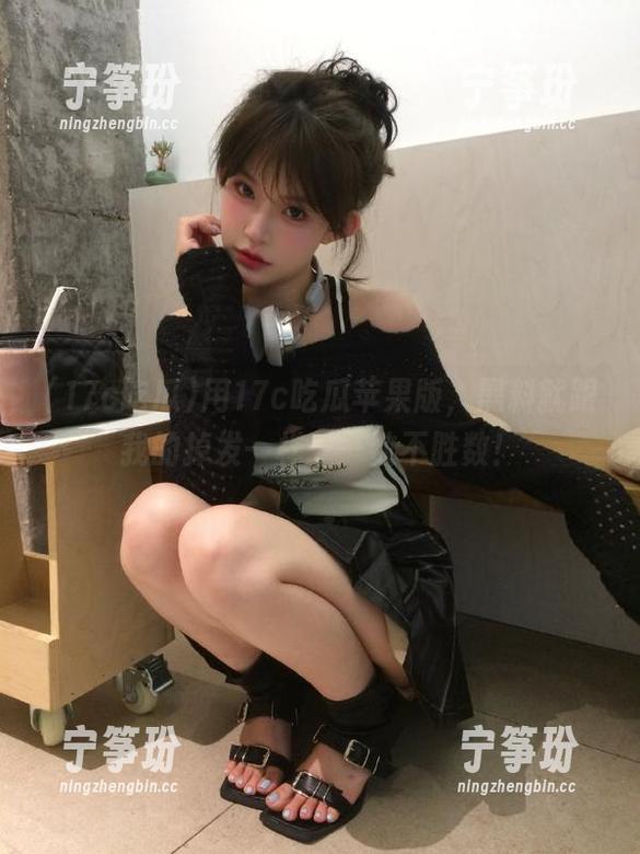 用17c吃瓜苹果版，黑料就跟我的掉发一样——数不胜数！