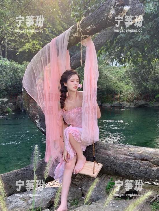 免费解锁51cg.fun黑料，再加点调味品，你的吃瓜体验升级！