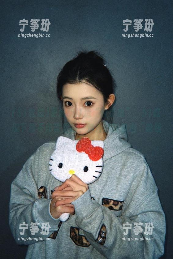 51吃瓜 更新版打造“快手瓜”,51吃瓜下载不仅窝里蹲,适合随时随地“吃线程”!