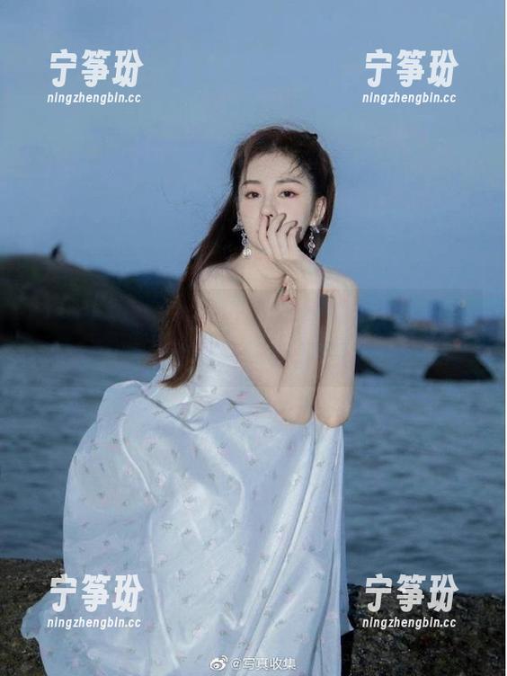 幸亏我进了51吃瓜官网入口，才明白原来一切都是梗。