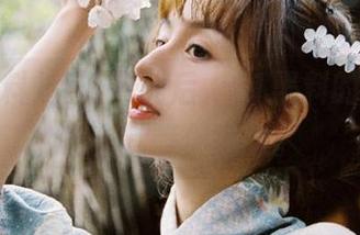 点开下载后，51黑料的往期黑色幽默等你品味。