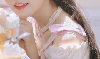 91吃瓜中心：今天的视频让我想到了…一根黄瓜？