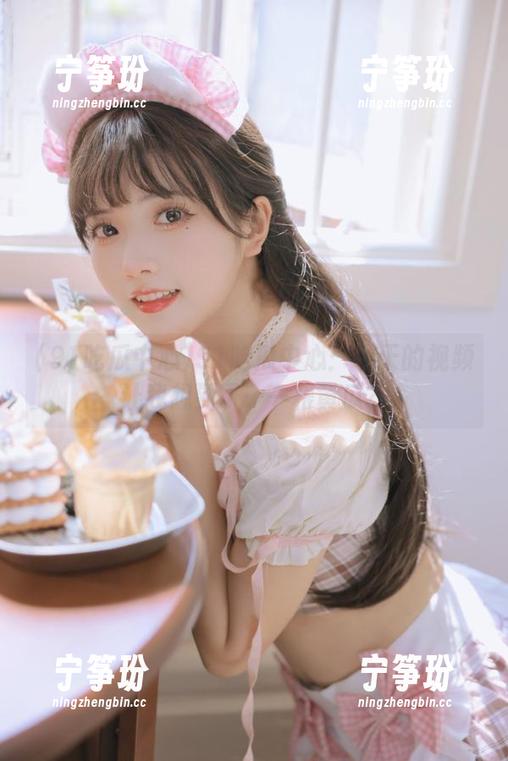 91吃瓜中心：今天的视频让我想到了…一根黄瓜？