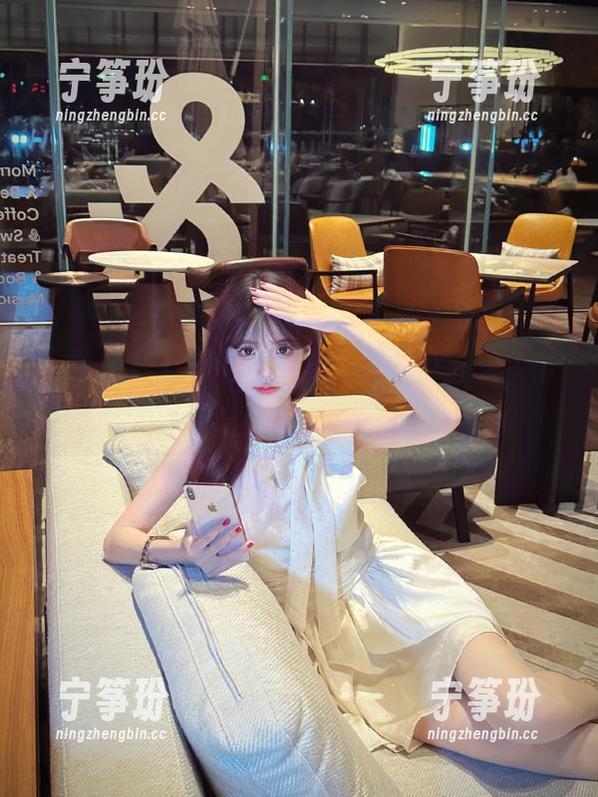 91黑料 永不迷路!91黑料中心里,瓜性质的八卦天天不掉线!