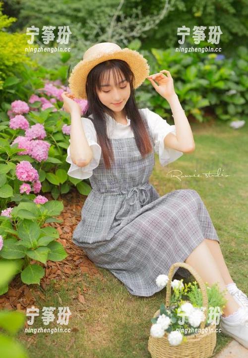 有点小尴尬的首页，“heiliao.su”再此发力，搞什么呢？