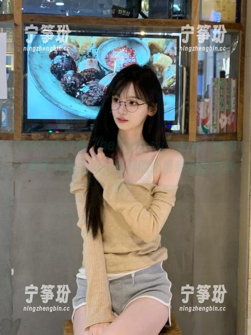在“heiliao.su”在线，偶遇一颗奇异的西瓜，颤抖的心情刺激指数满格！