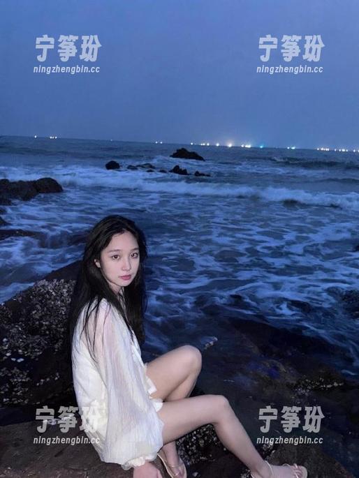 下载hlw，成为官方吃瓜小能手，让八卦轻松随身带！