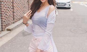 听说“九一吃瓜网”上的瓜切得很干脆，口感却是永久的留恋
