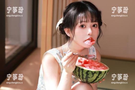 不，下载“五一黑料不打烊”后你再也不用阳光正义面朝天了！