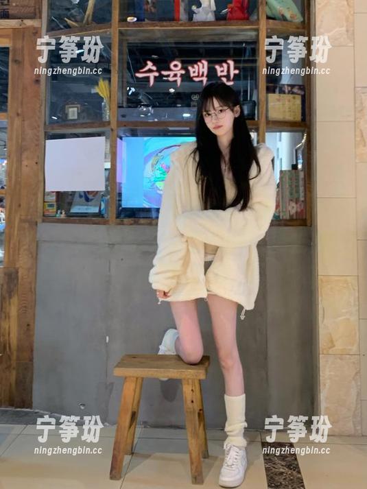 就在“免费吃瓜”上，永不迷路，让你在八卦天堂随意游玩，简直是心灵的桃花源！