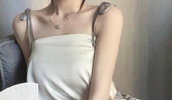 “全网吃瓜”，那就是我的快乐入口，猜猜今天有人摔倒了吗？