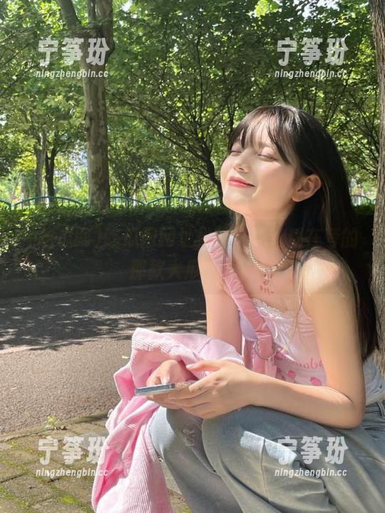 吃瓜网网址推荐，人人都在夸的那款大瓜真香！
