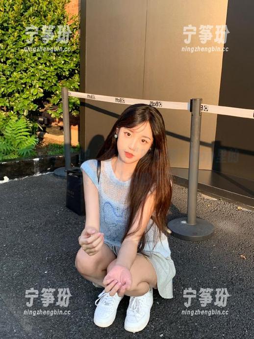 看吧，观看“吃瓜网”app里的热议，真是让人内心不平静啊。