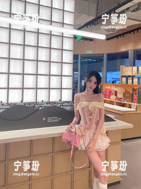 超尴尬！吃瓜黑料导航在线赞助的瓜，好像变味了？
