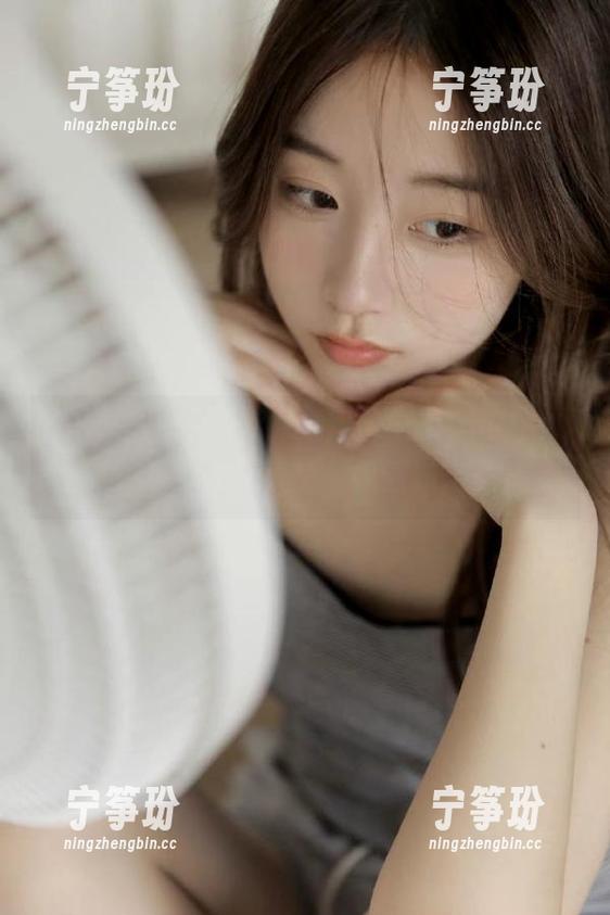 “我要吃瓜网”app的走心评论区，真让人感觉找到知音了。