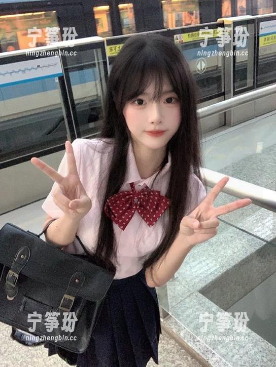 每日黑料的首页总能让人乐开怀，你就是我的真爱瓜！