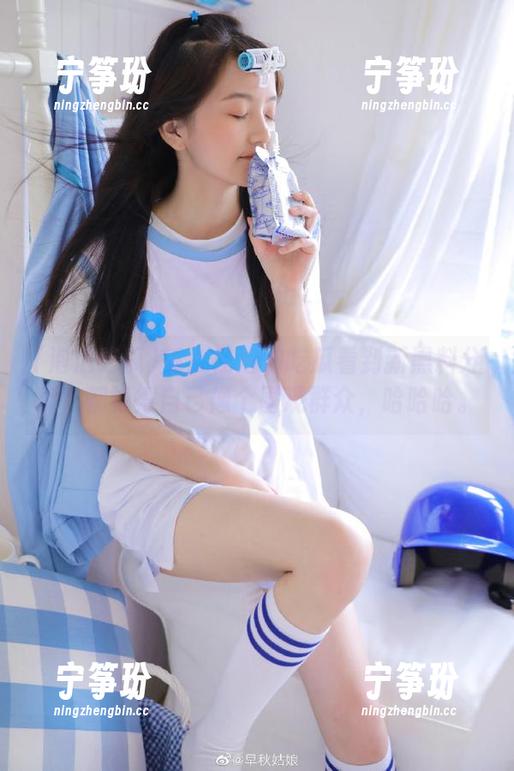 每次在泡泡吃瓜看到新黑料分享，都觉得自己像个围观群众，哈哈哈。