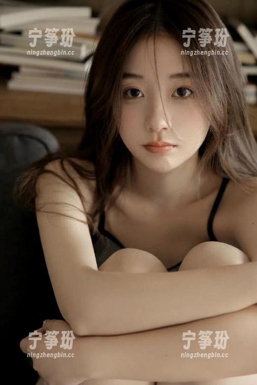 谁说吃瓜只能抓大放小？海角黑料，永不迷路，瓜从侧面来！