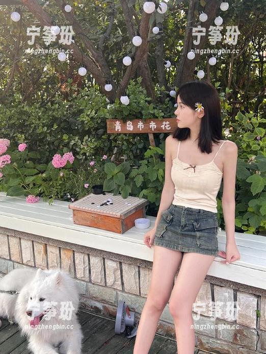 观看明星们的“日常”，黑料51带着我走进了另一种虚拟世界。