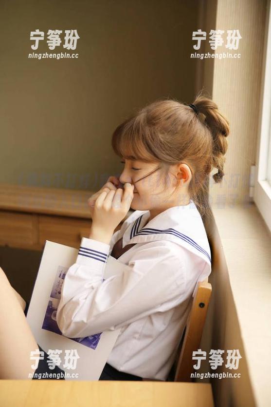 我在zztt14su黑料不打烊网址的入口前，像个小偷一样偷偷看了看！