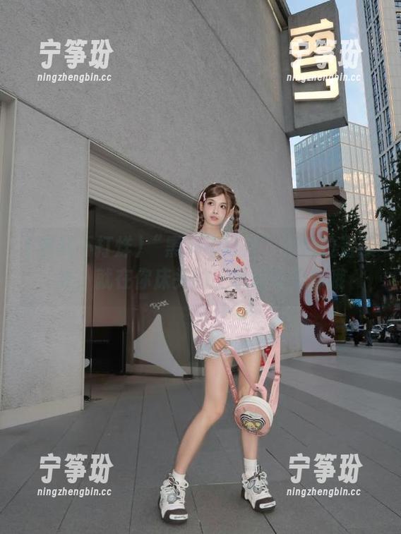 “黑料不打烊”最新位置曝光，就在你床头的手机里等着你哦