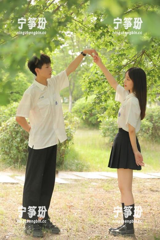 黑料头条 在黑料头条上永不迷路,你信不信我今天吃到了大瓜?