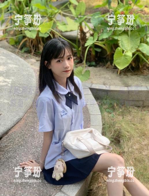 黑料正能量 别看了,网页里的“黑料正能量”官方下载链接懒洋洋地等待着你!