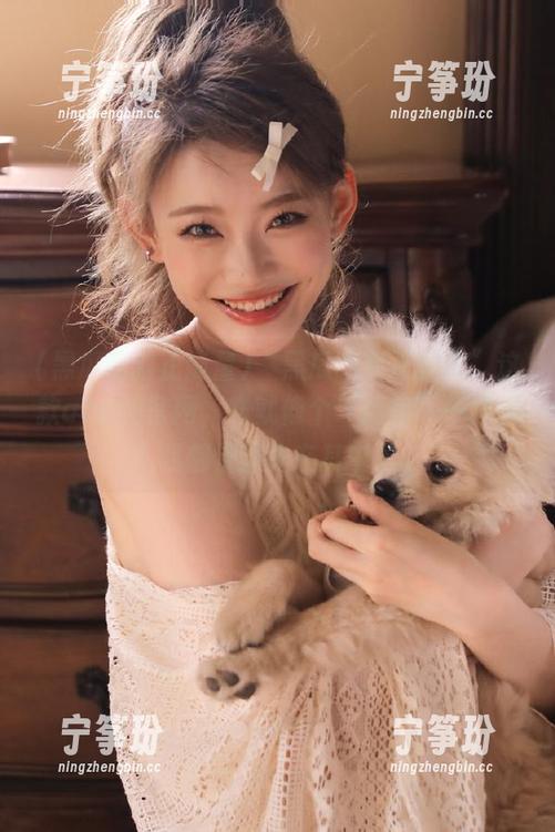“黑瓜吃料正能量”这款app的官网，咋就像个“迷宫”一样呢？我都快迷失在其中了。