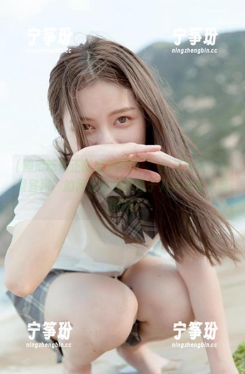 壁咚！“黑瓜吃料正能量官网”的网址让我沉迷于八卦的快乐漩涡中！
